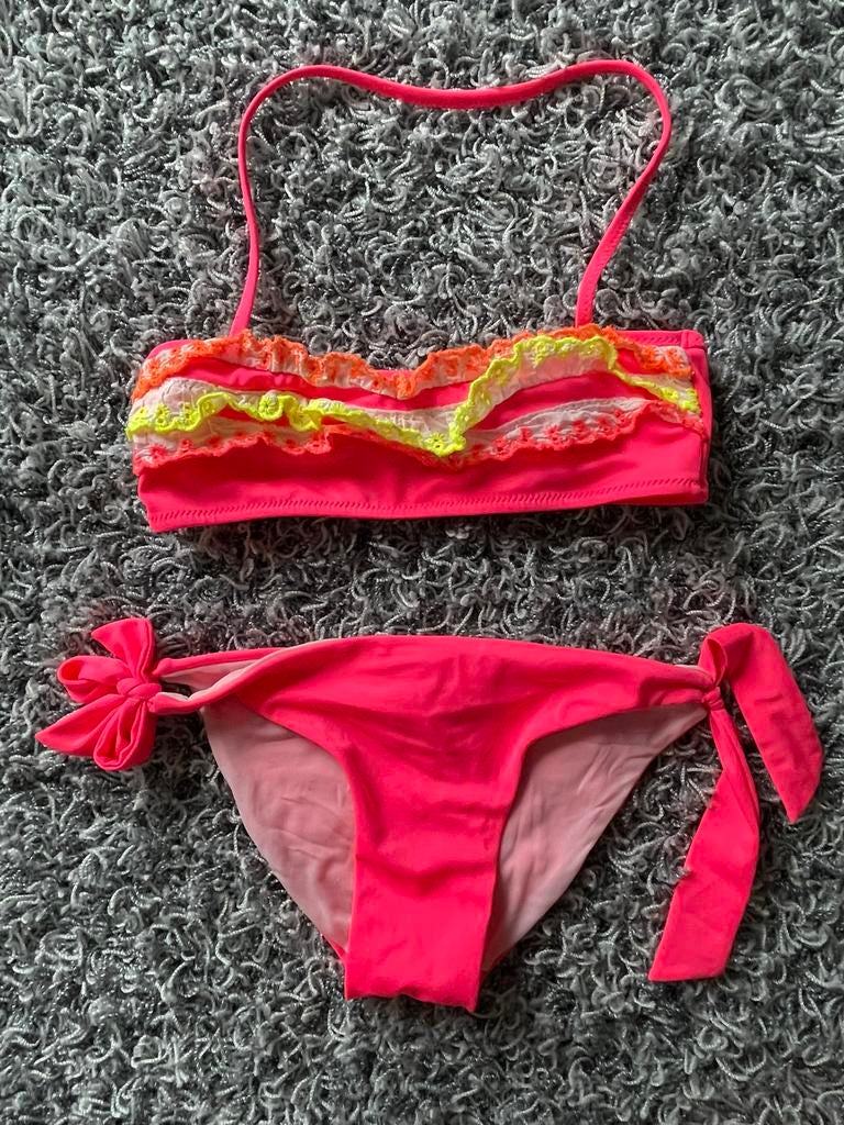La perla bikini met roesjes 4 jaar, Maat 104, Bikiniset, Meisje, Ophalen of Verzenden
