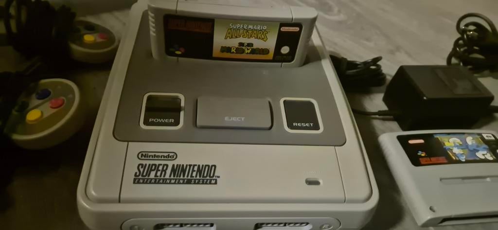 Super nintendo SNES 1CHIP!, Ophalen of Verzenden, Zo goed als nieuw, Met 2 controllers, Met games