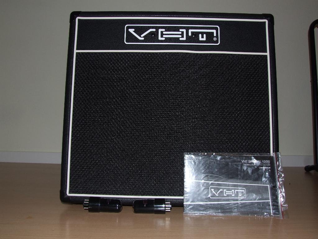 VHT Special 12/20 Combo (3x JJ 12AX7 en 2x JJ EL34), Ophalen, Zo goed als nieuw, Minder dan 50 watt