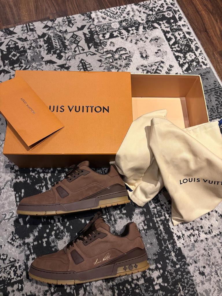 Lv sneakers, Bruin, Nieuw, Ophalen of Verzenden, Sneakers of Gympen