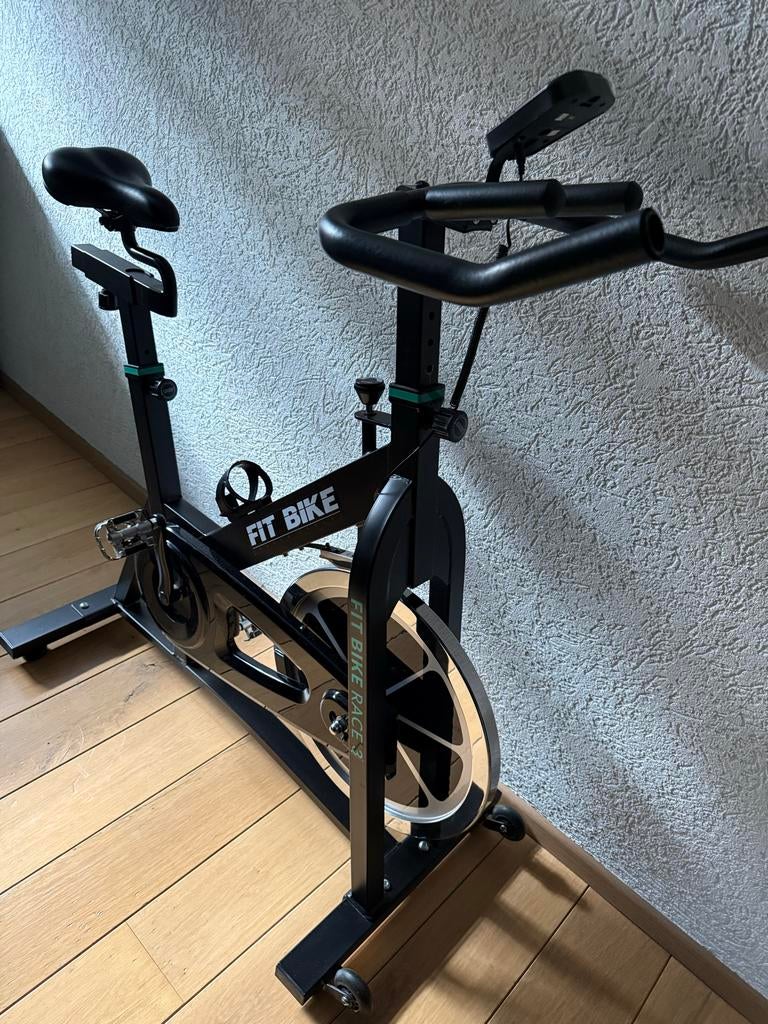 Fit Bike Race 3 Hometrainer - Perfect voor Binnen Training, Ophalen of Verzenden, Zo goed als nieuw, Metaal, Benen