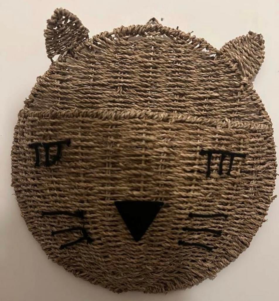 Leuke rieten kattenmand voor aan de muur kinderkamer, Huis en Inrichting, Woonaccessoires | Schalen en Manden, Gebruikt, Mand