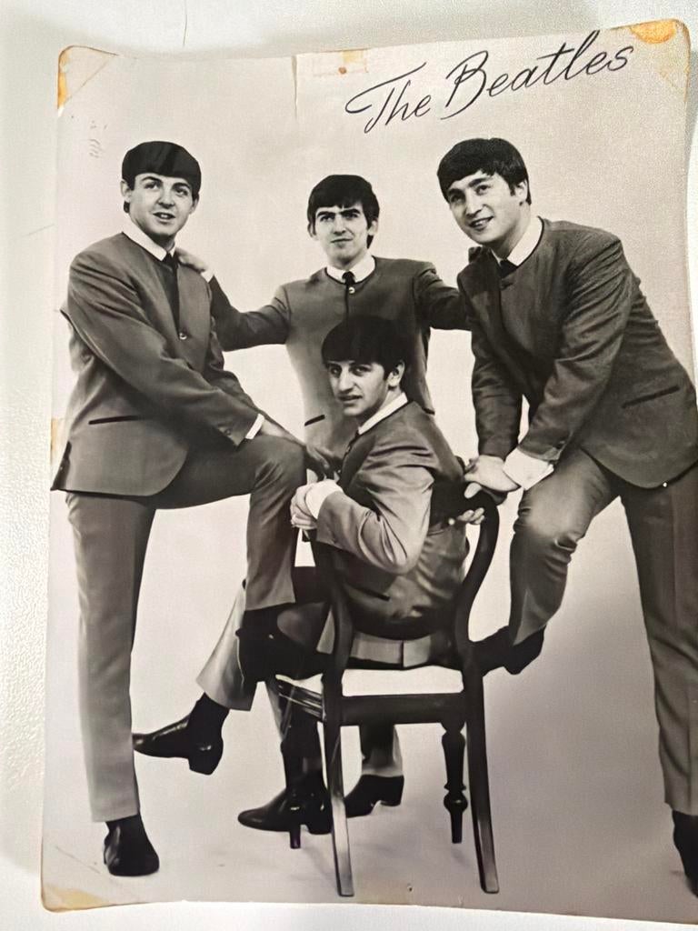 Vintage The Beatles Foto - Zwart-wit Groepsportret, Verzamelen, Muziek, Artiesten en Beroemdheden, Ophalen of Verzenden, Gebruikt