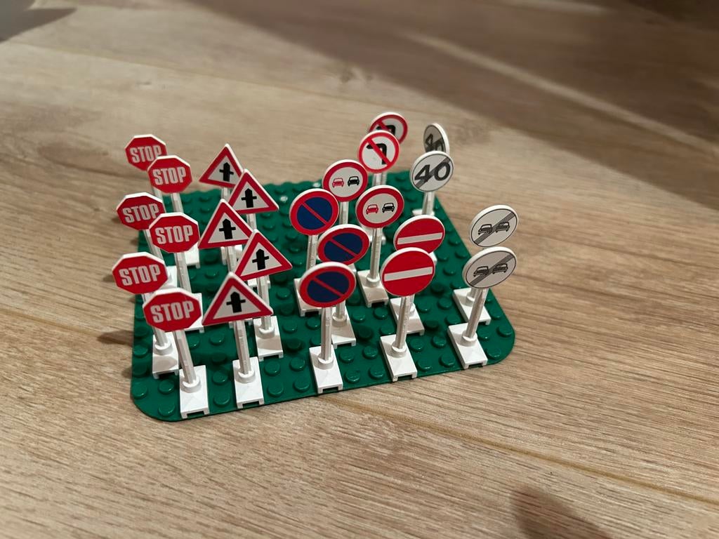 Partij lego verkeersborden 24x, Ophalen of Verzenden, Gebruikt, Accessoire, Lego