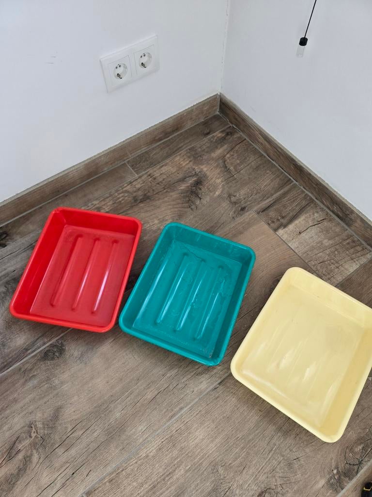 3 Ontwikkelschalen circa 25 x 30 cm voor doka, Ophalen of Verzenden, Gebruikt, Doka-onderdelen
