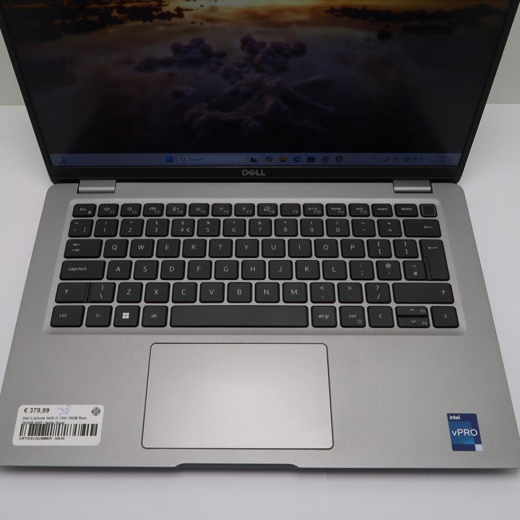 Dell Latitude 5430 i5 12th/ 16GB/ 265GB SSD | in Prima Staat, Niet ingevuld, Zo goed als nieuw, Niet ingevuld, Niet ingevuld
