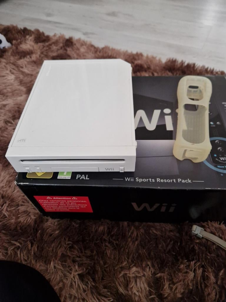 Nintendo Wii Sports Resort Pack - Wit, met controller, Ophalen of Verzenden, Gebruikt, Met 1 controller