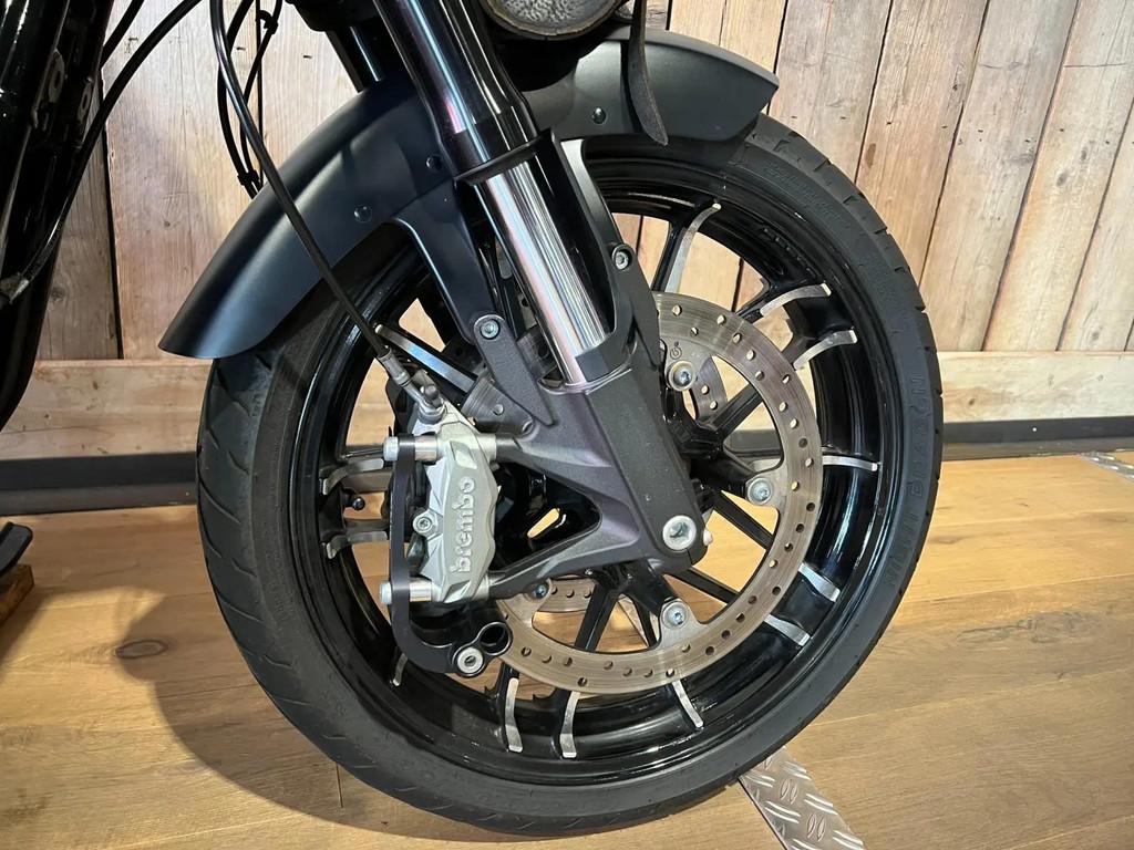 Indian Tour 116 Sport Chief Dark Horse Black S € 19.990,00 - foto 2