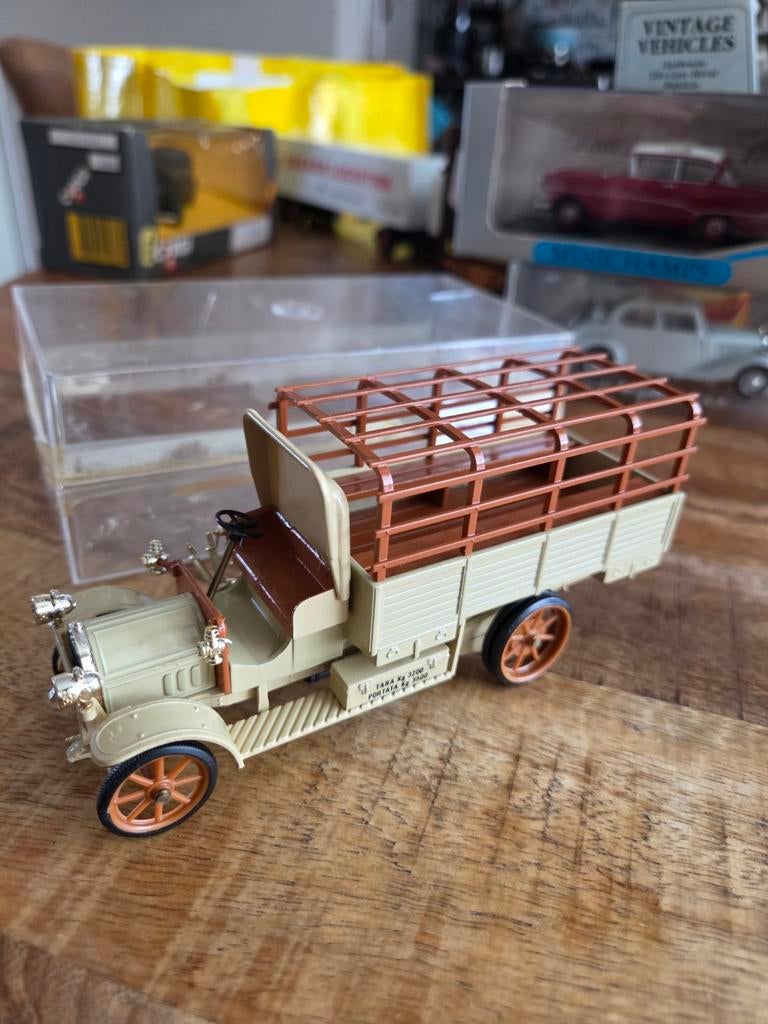 Fiat autocarro 18 BL Rio schaal 1:43, Overige merken, Auto, ., Ophalen of Verzenden