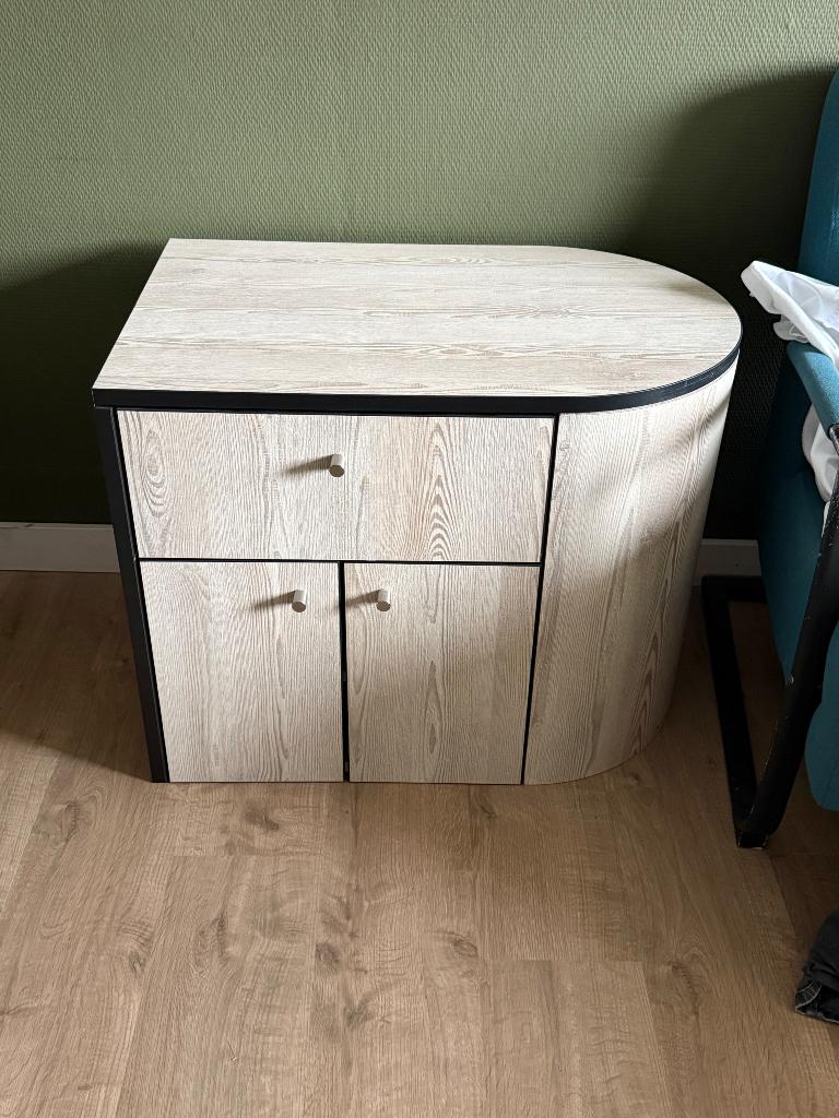 Te koop: Leuke lage halfronde Kast / commode, Huis en Inrichting, Kasten | Kledingkasten, Ophalen, 50 tot 100 cm, Zo goed als nieuw