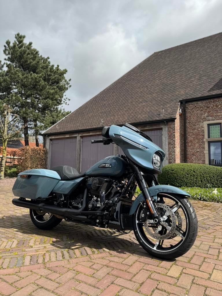Harley-Davidson FLHX Street Glide 117 5HD NIEUWSTAAT!, Traction Control, 2 cilinders, Motorrijbewijs A, Bedrijf