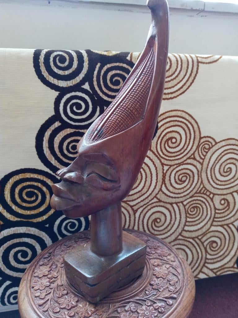 Prachtig uit hout gesneden Afrikaans beeld, Antiek en Kunst, Kunst | Beelden en Houtsnijwerken, Verzenden