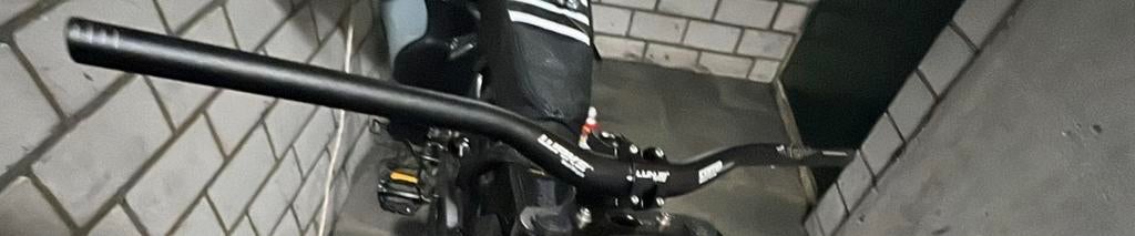 Zwart fietsstuur, nooit gebruikt, Ophalen, Stuur, Nieuw, Aluminium