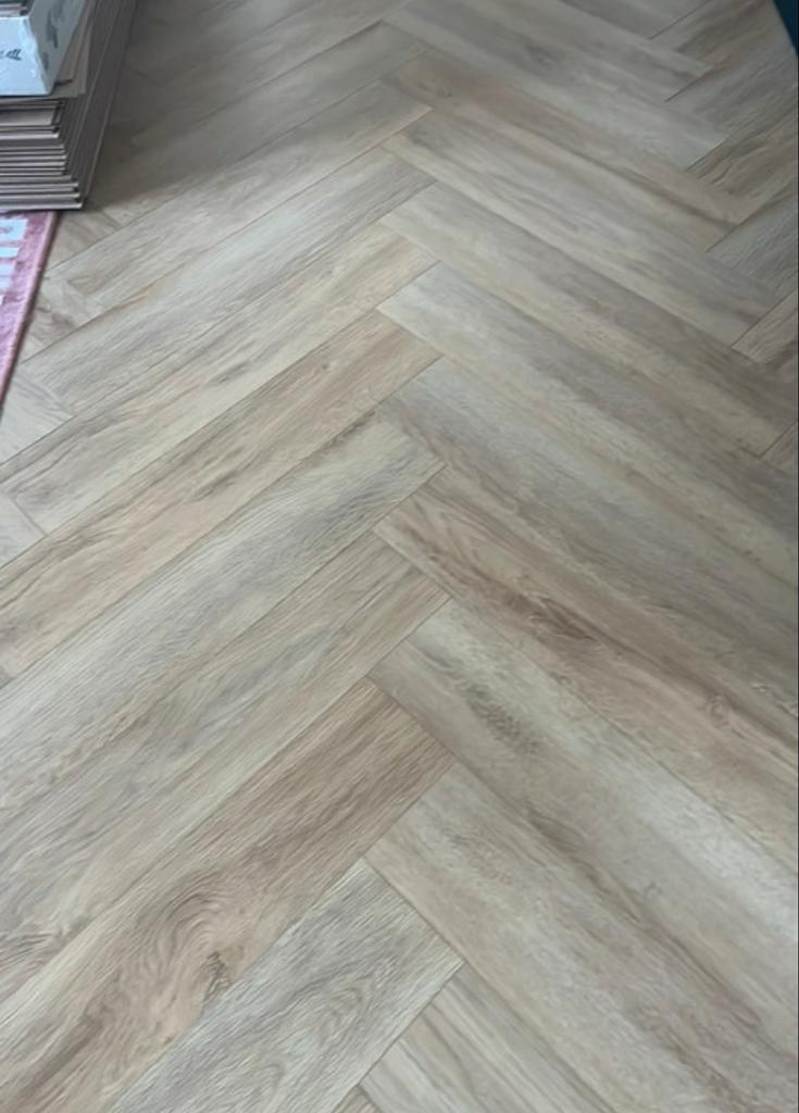 Visgraat Laminaat Karwei - 8.4m2, 50 tot 150 cm, Nieuw, 10 tot 30 cm, Hout