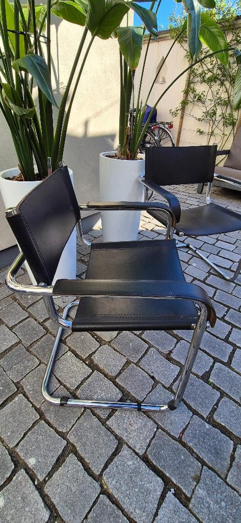 Eetstoel materiaal leder, Huis en Inrichting, Stoelen, Ophalen, Gebruikt, Twee, Zwart