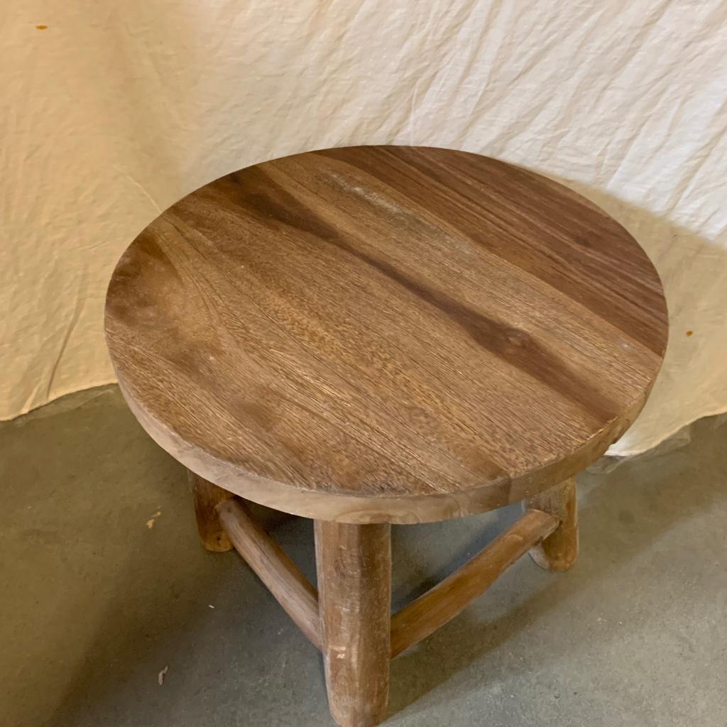 Krukje – Robuust teak - 40 cm - TTM Wonen, Huis en Inrichting, Krukjes, TTM Wonen, Meubels – (Perzische) Tapijten en Woonaccessoires