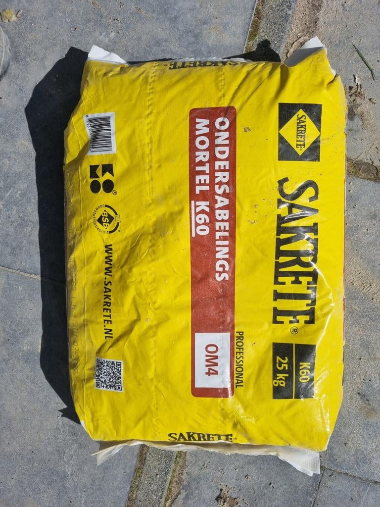 2 zakken Sakrete ondersabelingsmortel K60 25kg, Ophalen