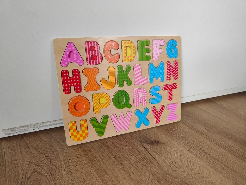 Nette alfabet puzzel van Playing Kids, Kinderen en Baby's, Ophalen, 10 tot 50 stukjes, Zo goed als nieuw, 6 maanden tot 2 jaar