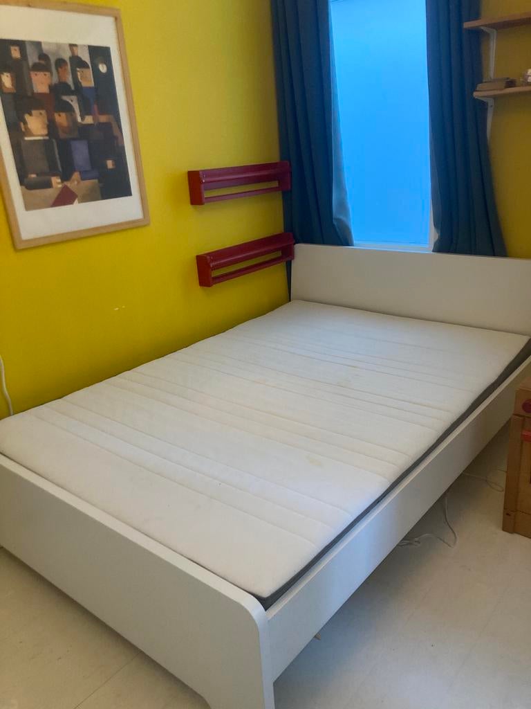 IKEA bed 140x200 met lattenbodem en matras, Gebruikt, Wit, Tweepersoons, 200 cm