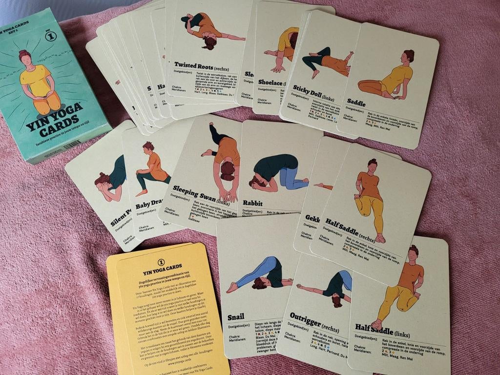 Kaarten yin yoga set van 2, Boeken, Ophalen of Verzenden, Zo goed als nieuw, Tarot of Kaarten leggen