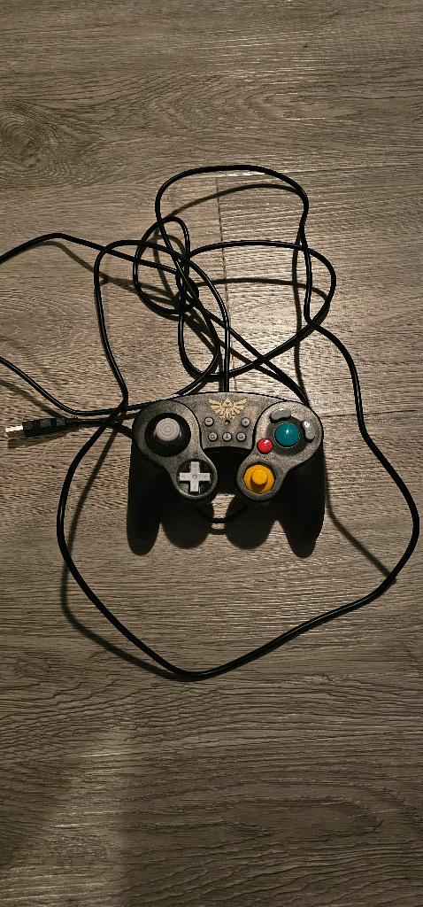Hori Gamecube Controller - Zelda, Spelcomputers en Games, Games | Nintendo GameCube, Avontuur en Actie, 1 speler, Ophalen of Verzenden