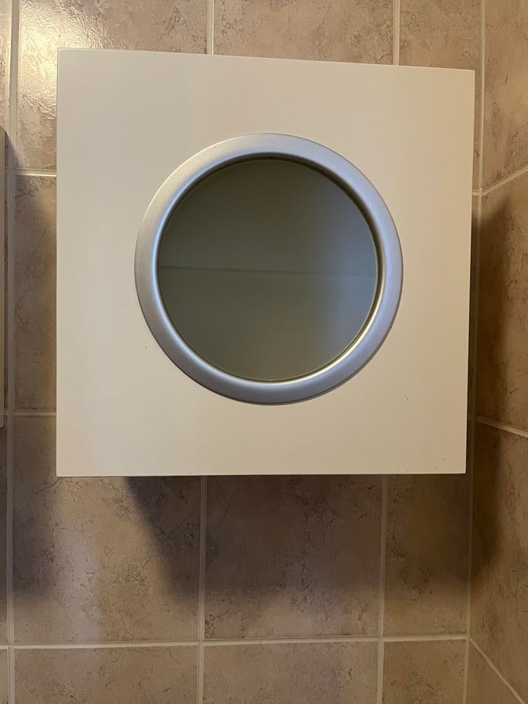 Vierkant badkamerkastje met rond raam, Ophalen, Minder dan 50 cm, Gebruikt, Overige typen