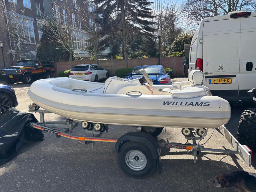 Williams 285 rubberboot 100 pk jet en trailer, Watersport en Boten, Rubberboten, Gebruikt, 70 tot 120 pk, Benzine, Overige materialen
