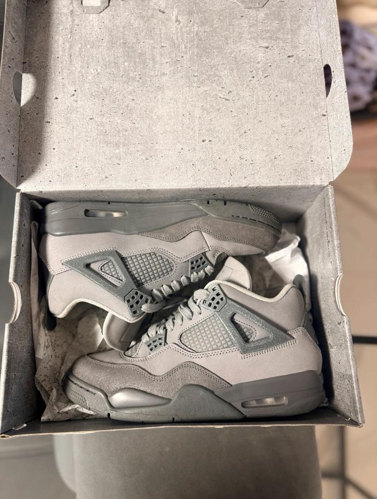 Air Jordan 4 Retro SE 'Wet Cement' / 42, Kleding | Heren, Schoenen, Overige kleuren, Ophalen of Verzenden, Sneakers of Gympen