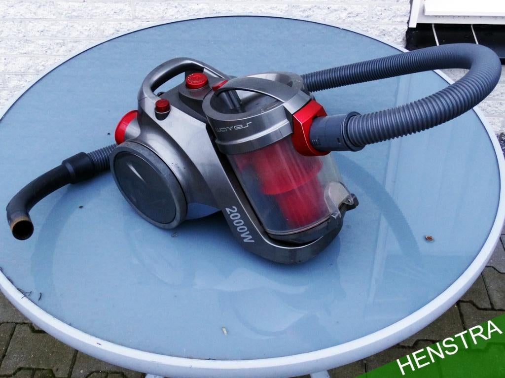 Emerio Waves 2000W Stofzuiger DC-102959, Ophalen, Gebruikt, Stofzuiger, 2000 watt of meer
