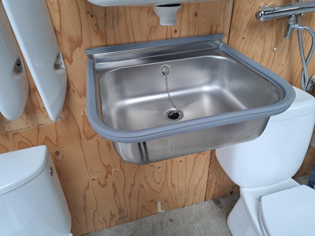 rvs wasbak met stootrand, wastrog, uitstortgootsteen., Ophalen, Gebruikt, Rvs, Wastafel