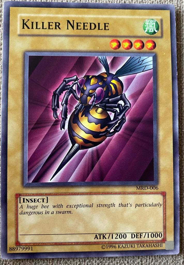 Yu-Gi-Oh! Misprint Killer Needle MRD Old US Print !, Ophalen of Verzenden, Zo goed als nieuw, Losse kaart