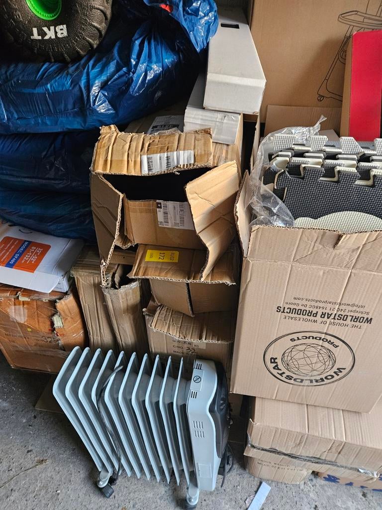 Partij spullen voor markt/braderie, Ophalen