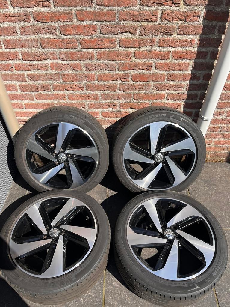 Orginele polo gti velgen Milton Keynes, Auto-onderdelen, Banden en Velgen, Banden en Velgen, 17 inch, Ophalen of Verzenden, Personenwagen