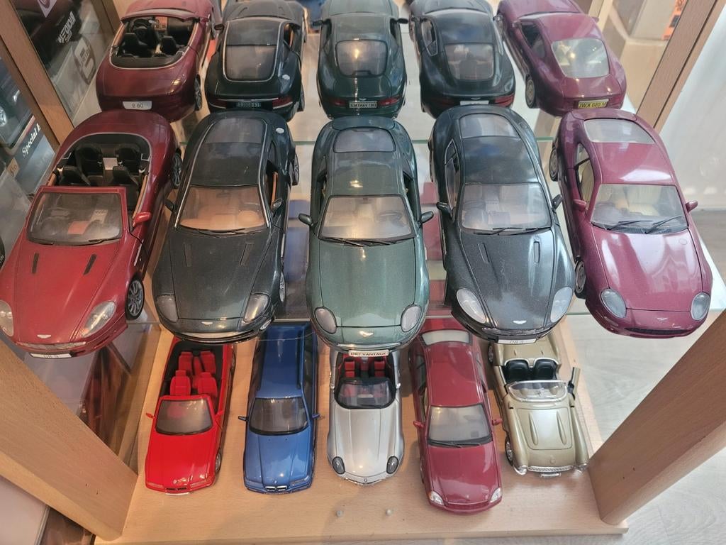 Vijf masaratie.s, Maisto, Auto, M, Ophalen of Verzenden