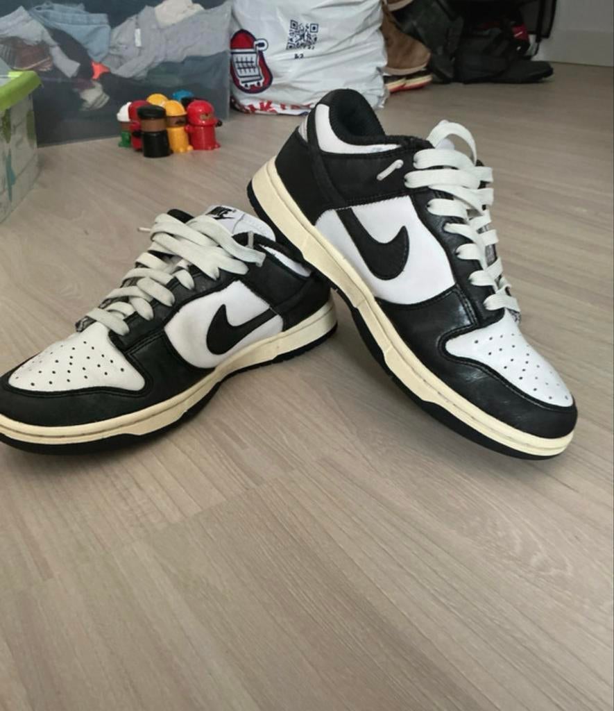 Nike Dunk Low vintage panda, Kleding | Dames, Schoenen, Zwart, Ophalen of Verzenden, Sneakers of Gympen, Gedragen