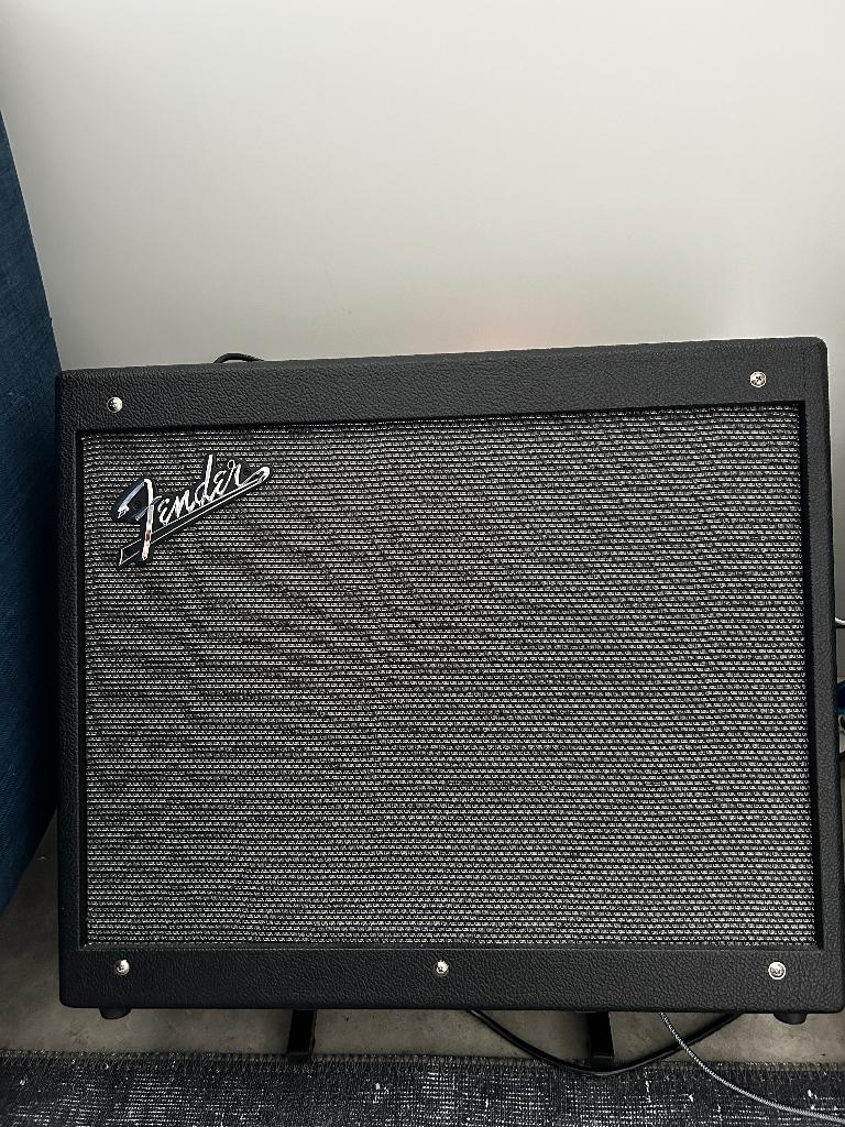 Fender Mustang GTX100 (ruilen FR12), Ophalen, Zo goed als nieuw, Gitaar, 100 watt of meer