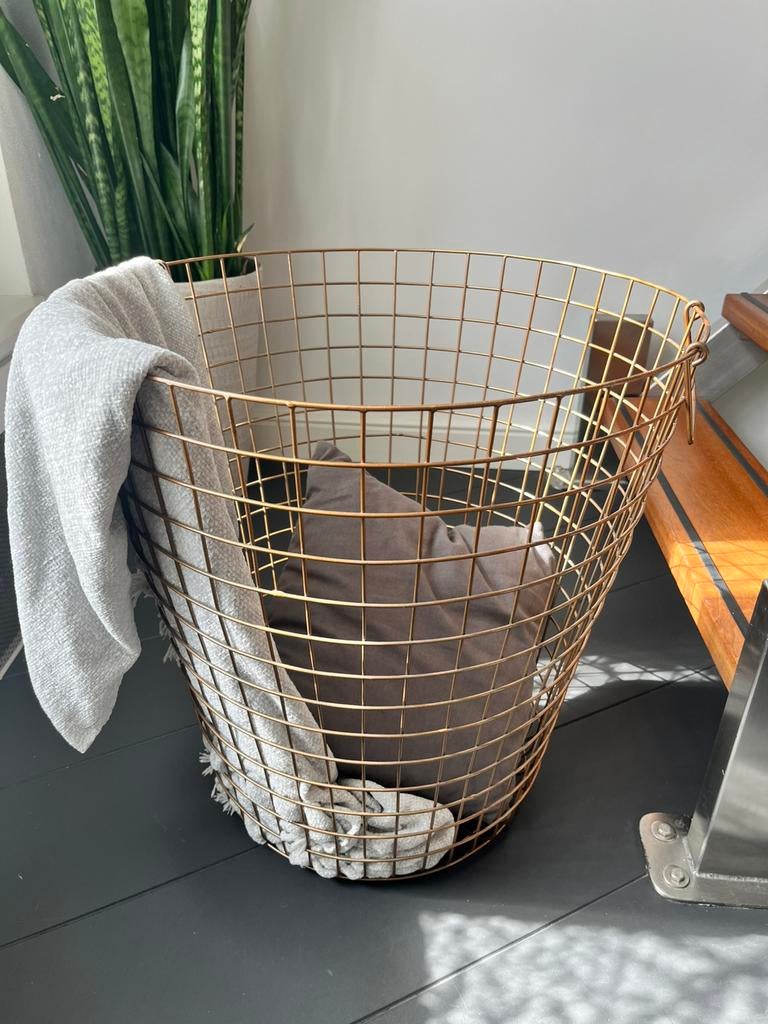 Bronskleurige mand, Ophalen, Zo goed als nieuw, Rond, Overige materialen