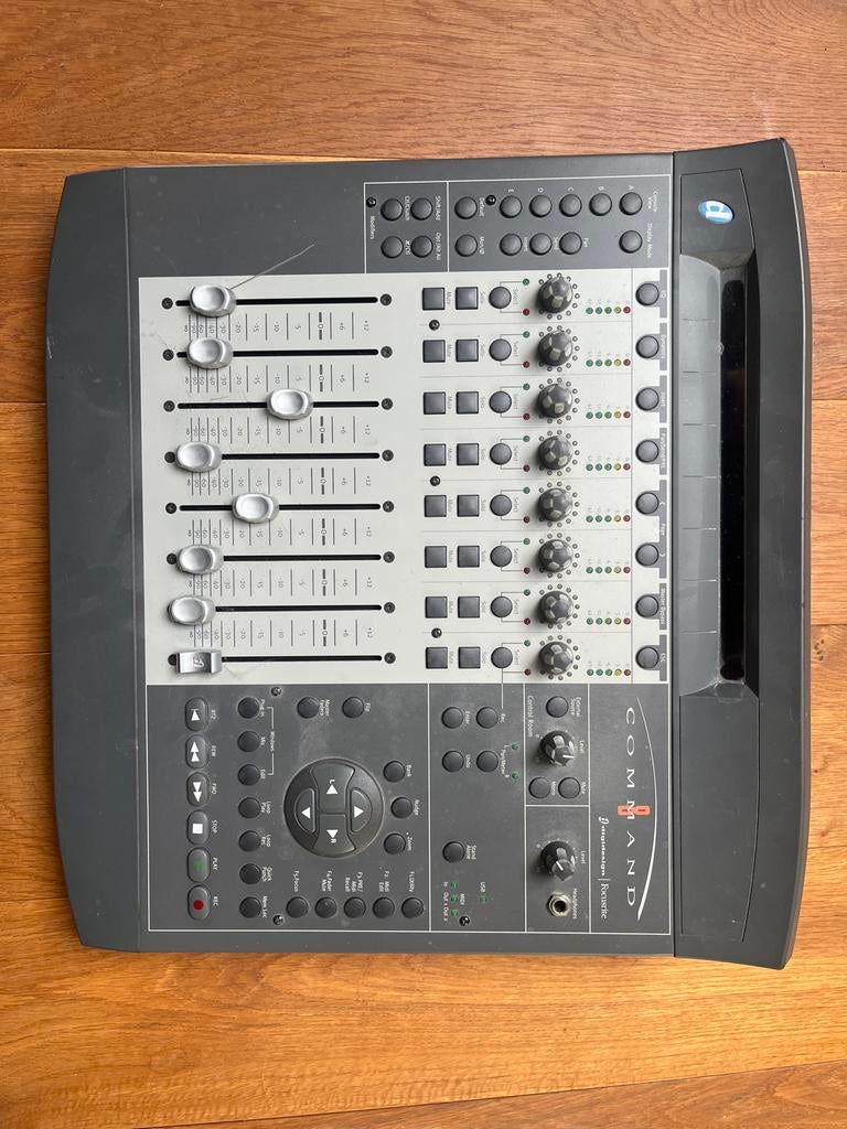 Digidesign Command|8 DAW Controller/Mixer, Muziek en Instrumenten, Mengpanelen, Ophalen of Verzenden, Gebruikt, Minder dan 5 kanalen