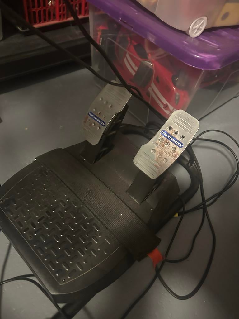 PlaySeat met pedalen en stuur - Race Simulator, Ophalen, Gebruikt, Racen en Vliegen