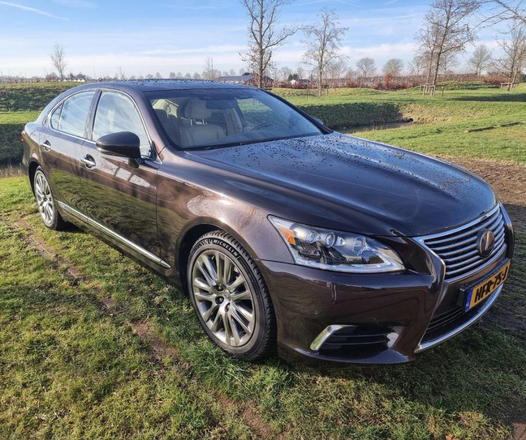 Lexus LS600h President Line - Full Option - 5.0L V8 Hybrid, Auto's, Lexus, Bruin, Vierwielaandrijving, 445 pk, Sedan