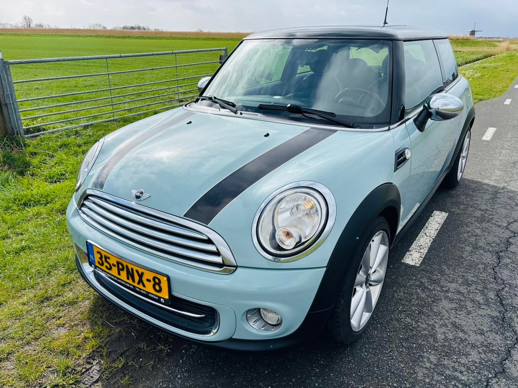 Mini Cooper 1.6 2e eigenaar, panodak, leder, Ice blue., Auto's, Mini, Voorwielaandrijving, 40 €/maand, Zwart, 4 cilinders