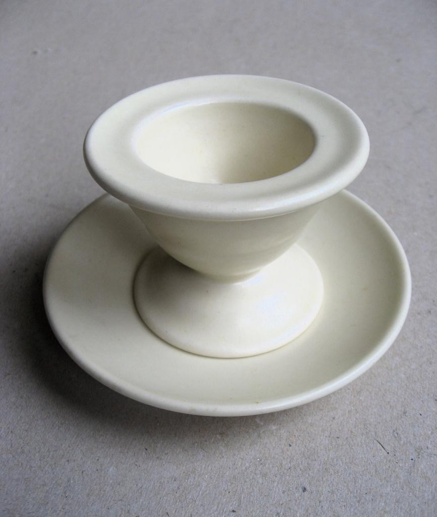 Art deco eierdop en schaaltje plateelfabriek RAM, '20/30, Antiek en Kunst, Antiek | Servies los, Ophalen of Verzenden