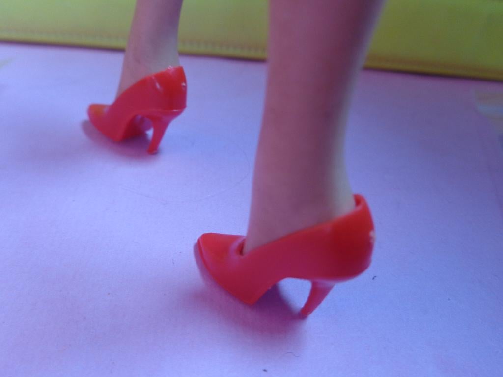 Barbie vintage rode spike pumps, Verzamelen, Ophalen of Verzenden, Accessoires