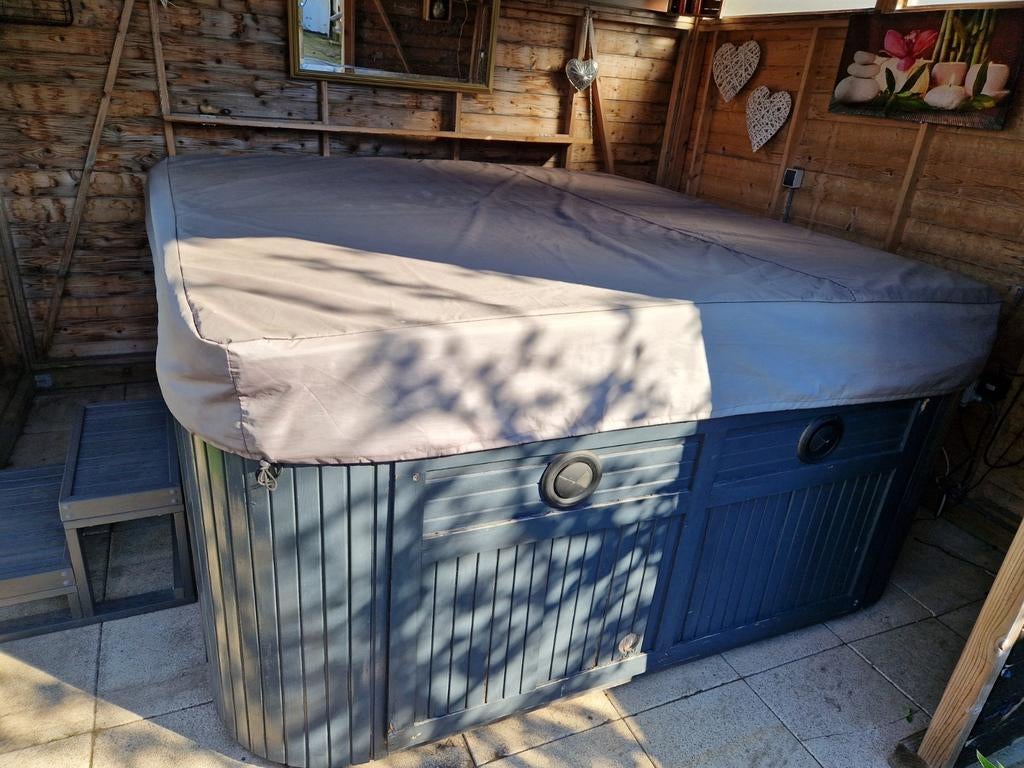 Jacuzzi, Ophalen, Gebruikt