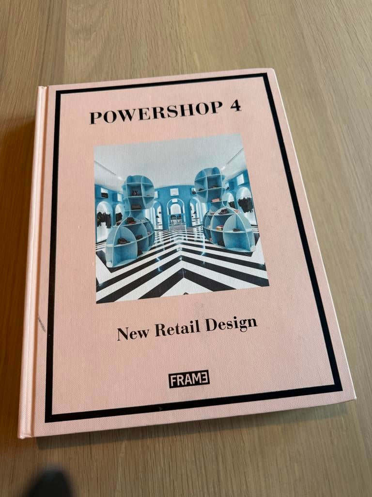 Powershop 4: New Retail Design - koffietafelboek, Boeken, Ophalen of Verzenden, Gelezen, Overige onderwerpen