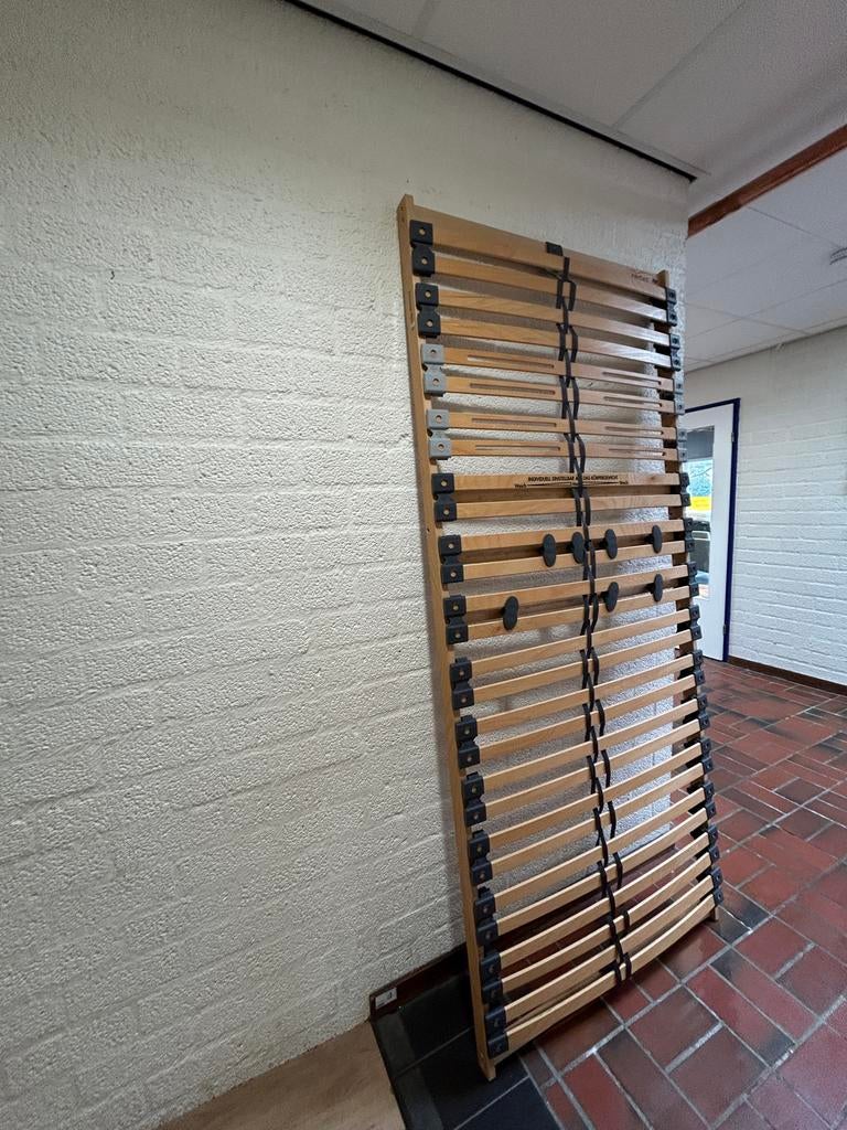 Twee Interbett lattenbodems 210x90cm - Zo goed als nieuw, Huis en Inrichting, Slaapkamer | Matrassen en Bedbodems, Zo goed als nieuw