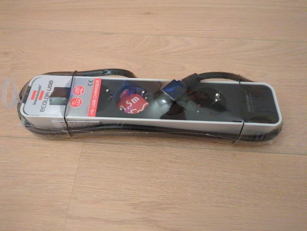 Brennenstuhl Ecolor stekkerdoos 4-voudig met 2 USB-C, Ophalen of Verzenden, Nieuw