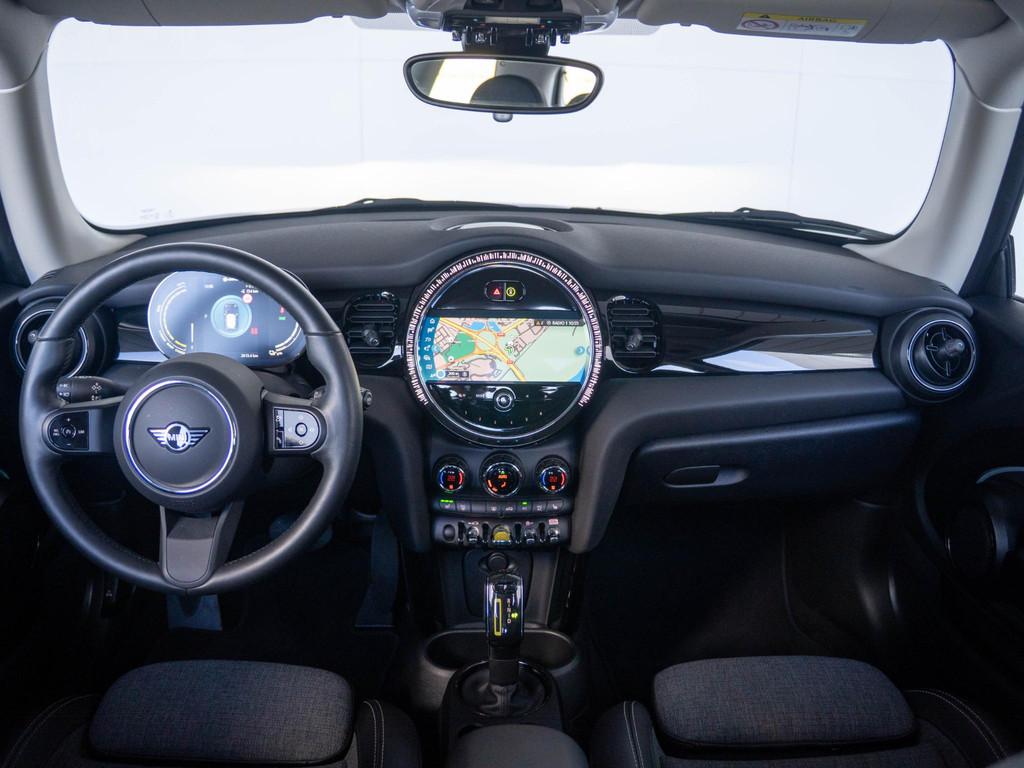 MINI Electric Classic + Stuur & Stoelverwarming + Camera + C, Auto's, Mini, Stof, 4 stoelen, Mini Electric, Origineel Nederlands