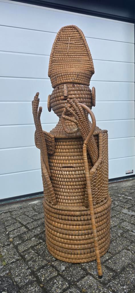 Rieten bisschop bijenkorf, Antiek en Kunst, Antiek | Religie, Ophalen of Verzenden
