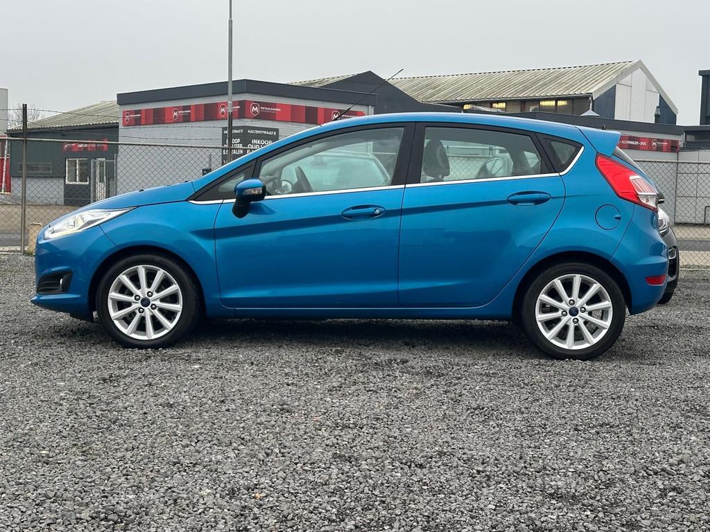 Ford Fiesta 1.0 EcoBoost Titanium/AIRCO/NAVI/NW APK, Auto's, Voorwielaandrijving, Blauw, 23 km/l, Origineel Nederlands